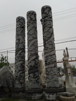 厂家批发5米青石龙柱